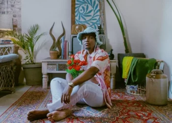 Mnqobi Yazo Ukwenza Yenza MP3 DOWNLOAD